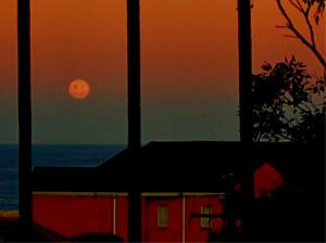 push-button moonrise